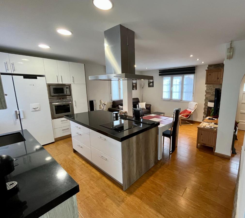 Zayas Enea Apartment Elizondo Ngoại thất bức ảnh